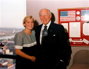 Image description is not available for 1992.199